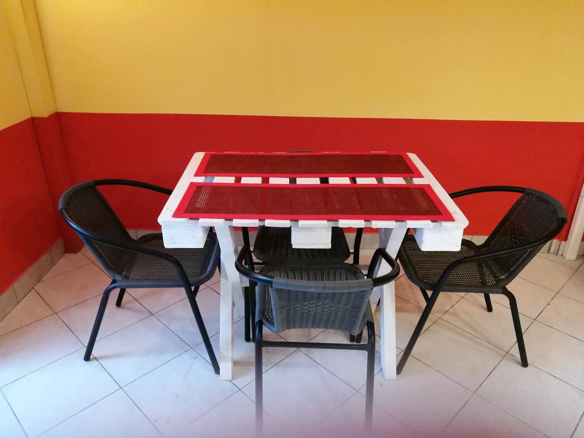 Hostel Horgos Centar ภายนอก รูปภาพ