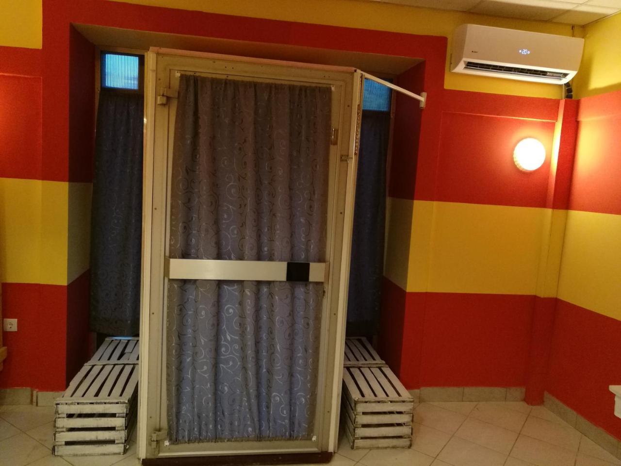 Hostel Horgos Centar ภายนอก รูปภาพ