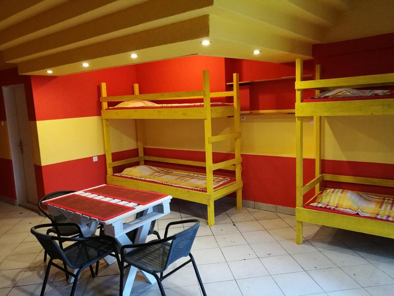 Hostel Horgos Centar ภายนอก รูปภาพ