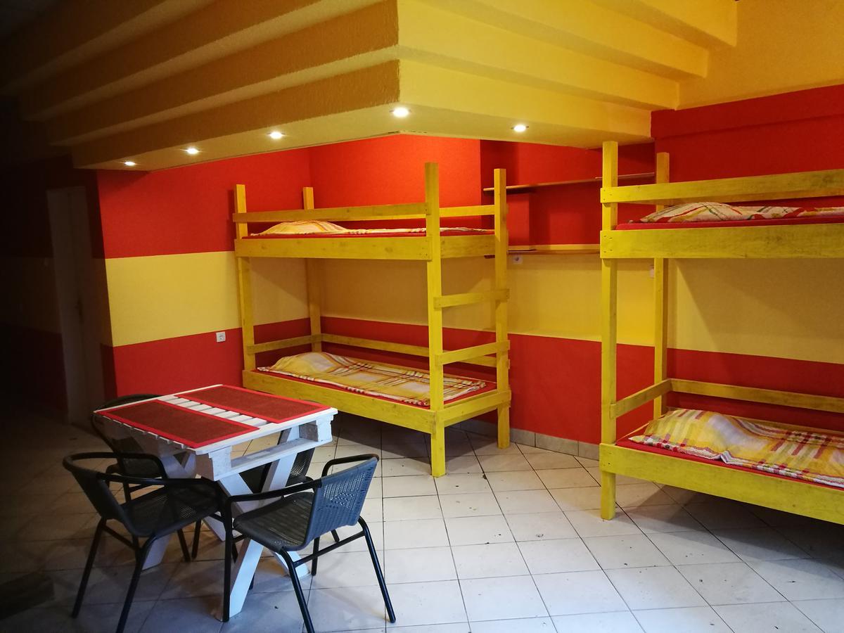 Hostel Horgos Centar ภายนอก รูปภาพ