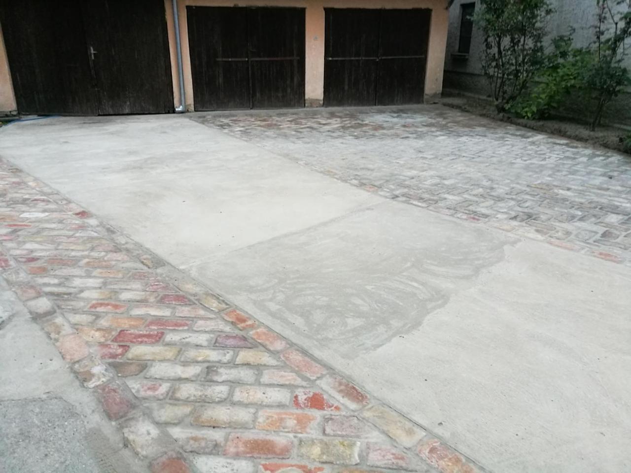 Hostel Horgos Centar ภายนอก รูปภาพ
