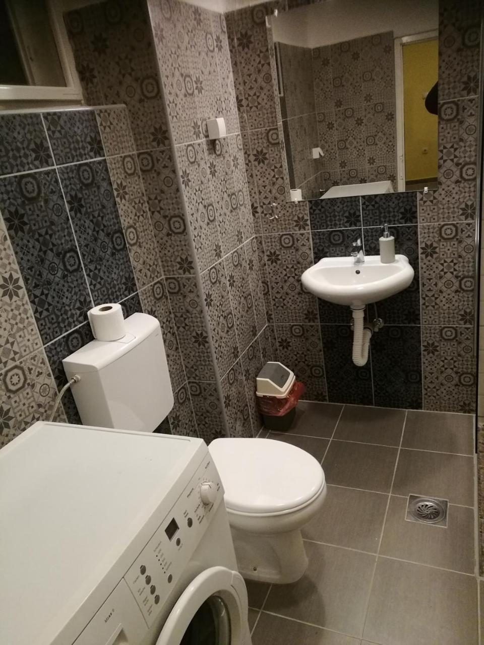 Hostel Horgos Centar ภายนอก รูปภาพ